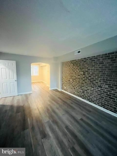1516 Becklow Ave - Photo 2 of 15