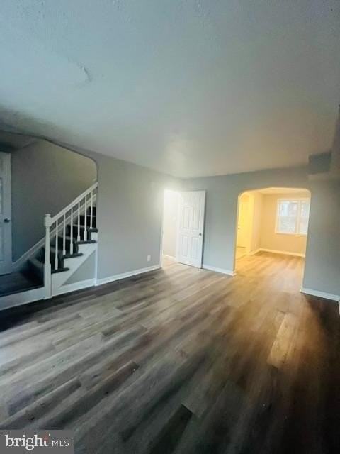 1516 Becklow Ave - Photo 3 of 15