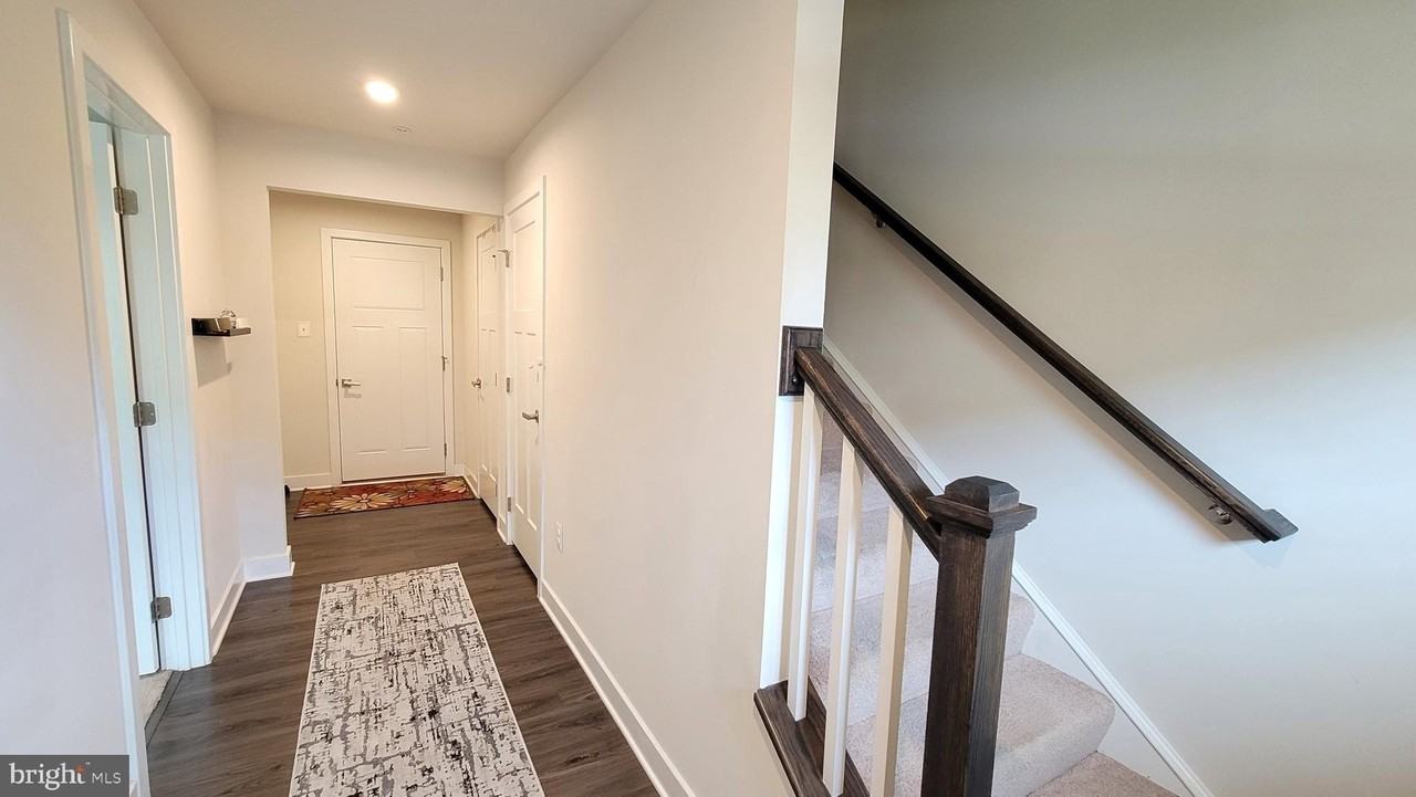 8663 Shady Pines Dr - Photo 2 of 16