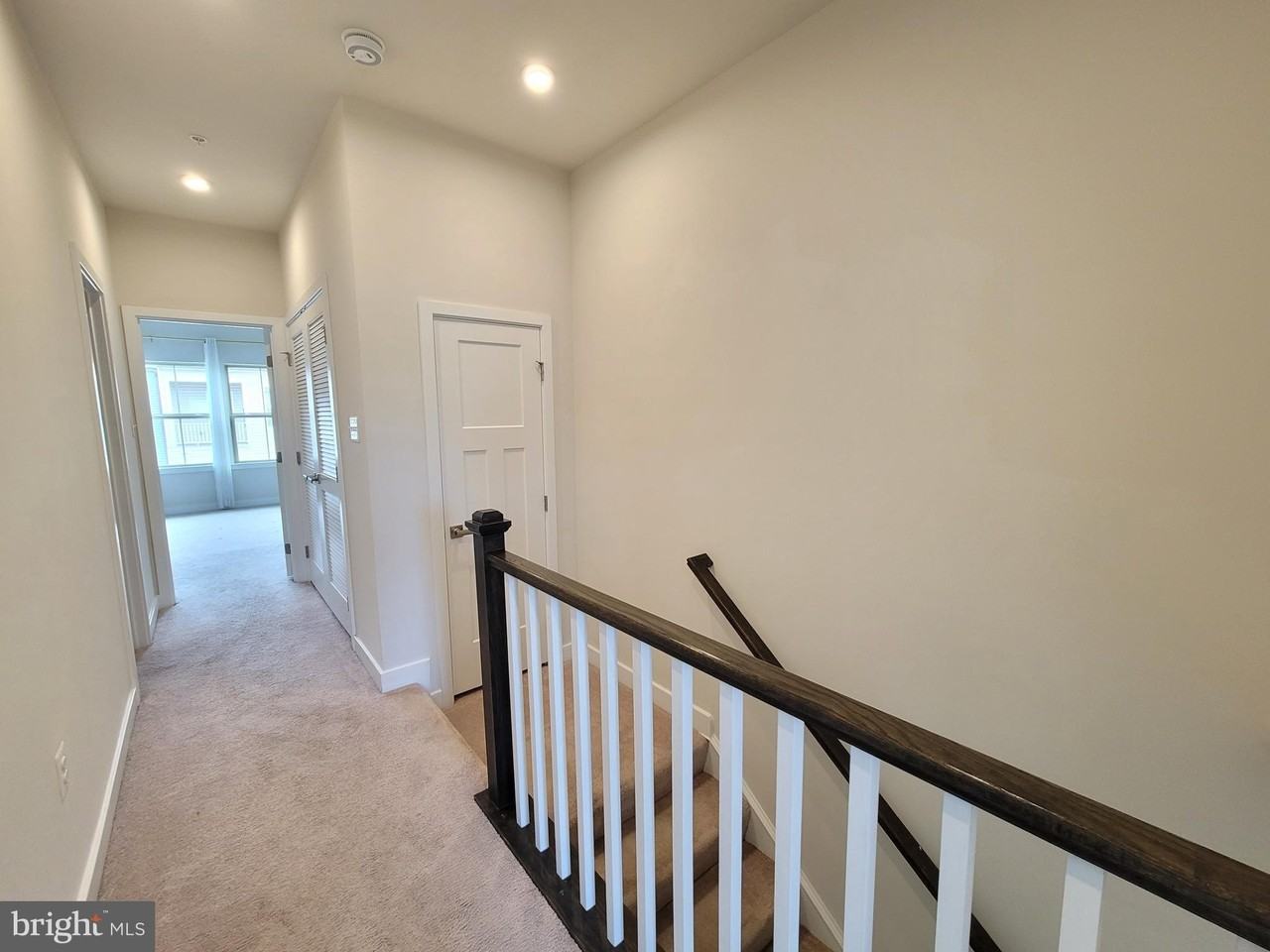 8663 Shady Pines Dr - Photo 5 of 16