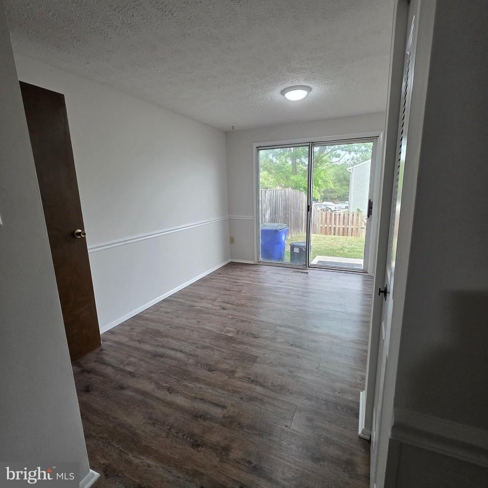 1758 Springfield Ln - Photo 6 of 31