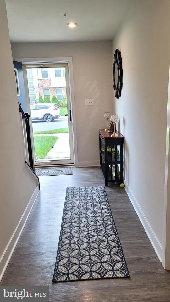 8667 Shady Pines Dr - Photo 3 of 24