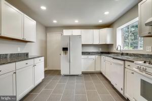 featured image of 3303 Winnett Rd