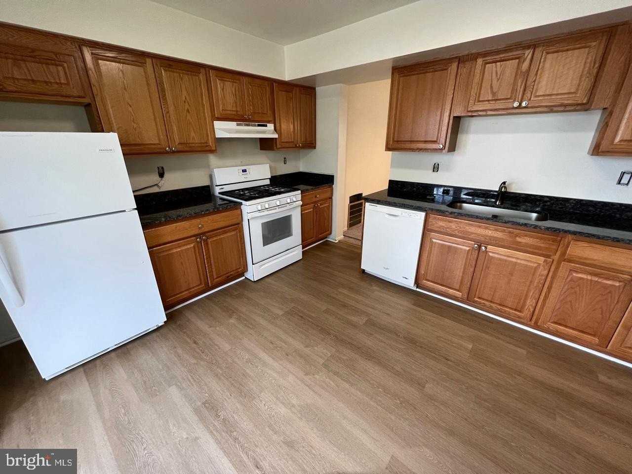 7520 Indian Hills Dr - Photo 2 of 21
