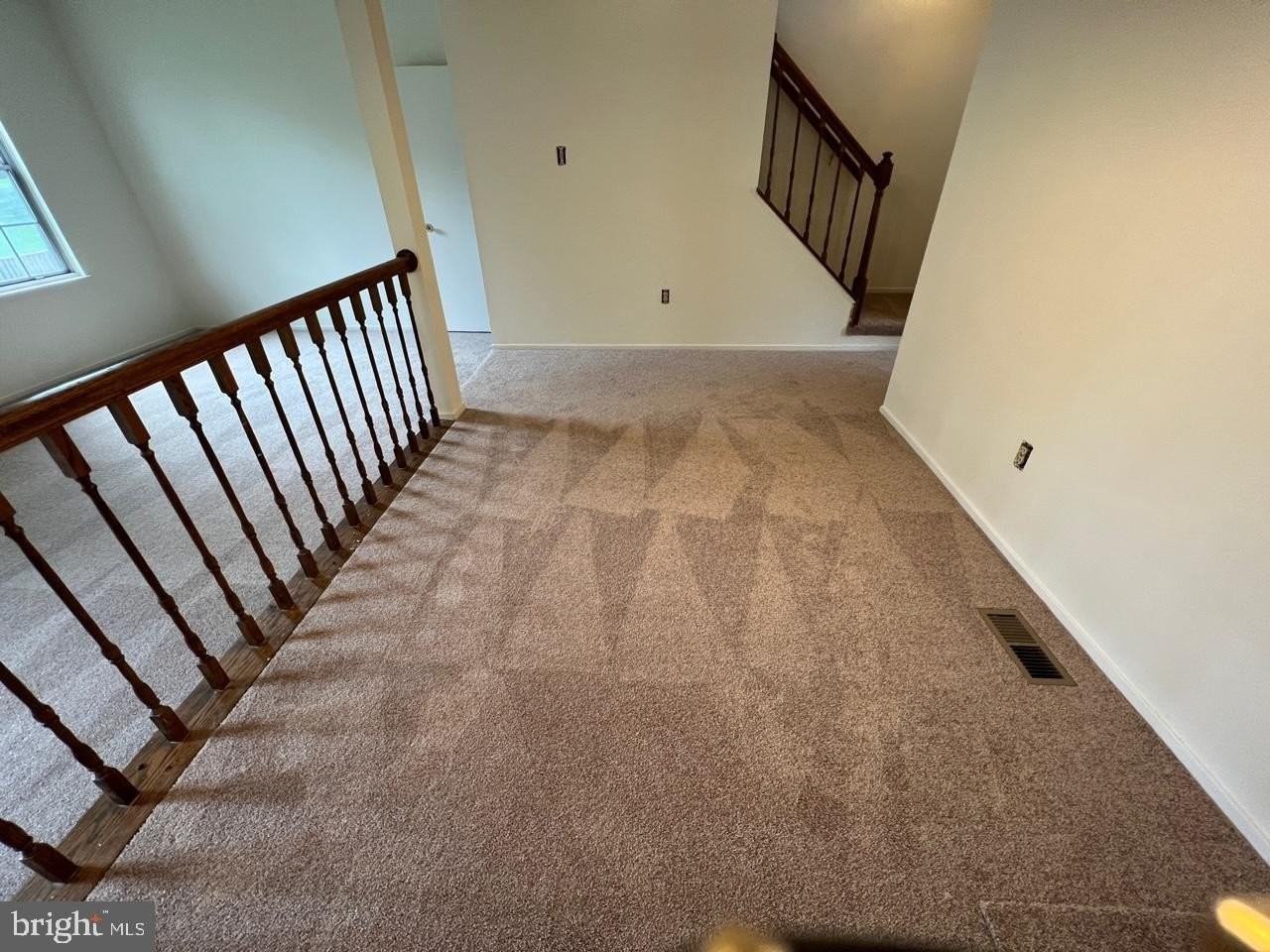 7520 Indian Hills Dr - Photo 5 of 21