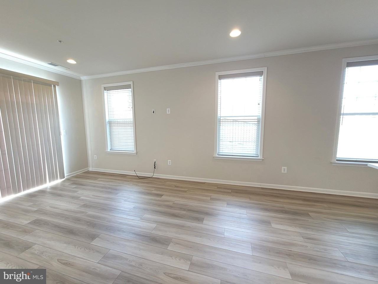 22320 Plover St - Photo 5 of 15