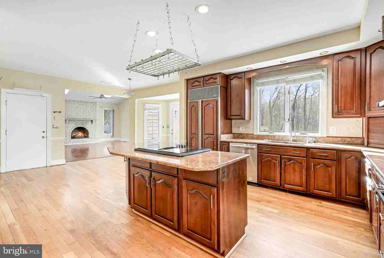1215 Heritage Hills Dr - Photo 5 of 43