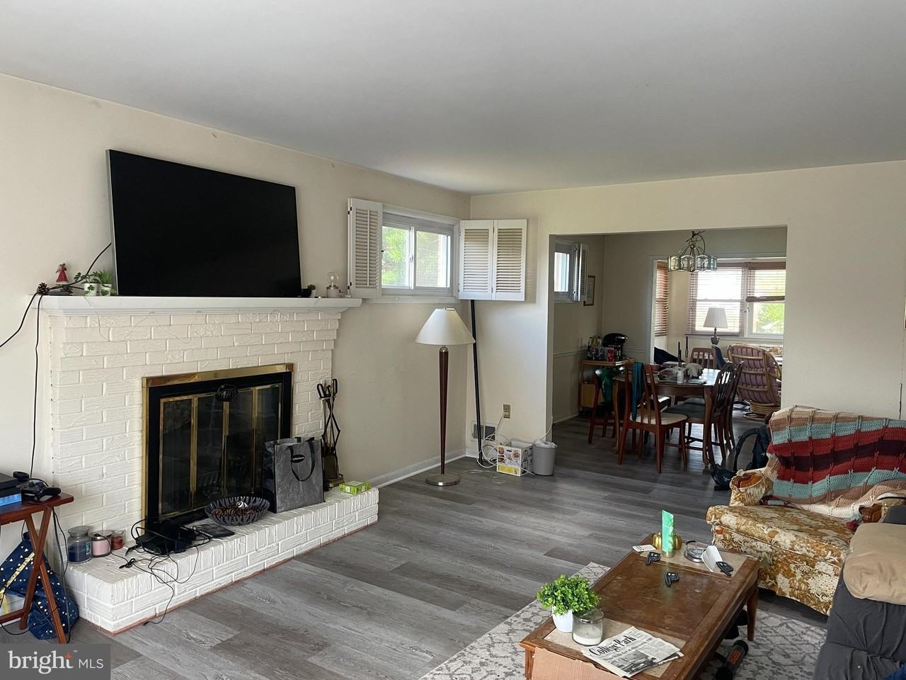 9221 Davidson St - Photo 5 of 24