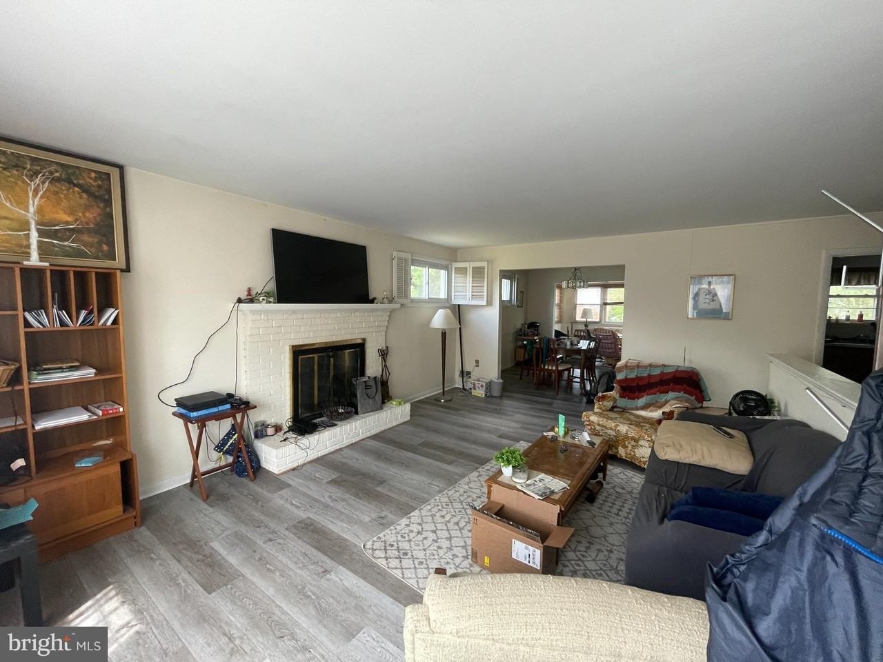 9221 Davidson St - Photo 6 of 24