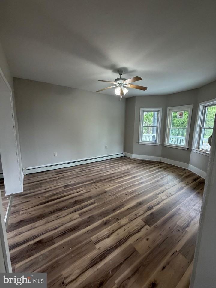 513 Madison Ave - Photo 3 of 8