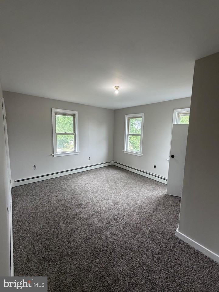 513 Madison Ave - Photo 6 of 8