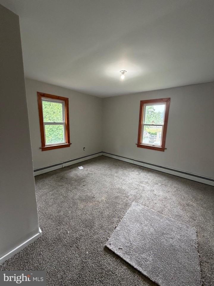 513 Madison Ave - Photo 7 of 8