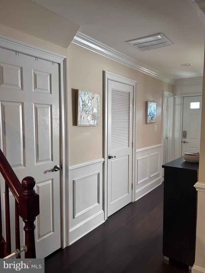 10 Devon Ct - Photo 6 of 50