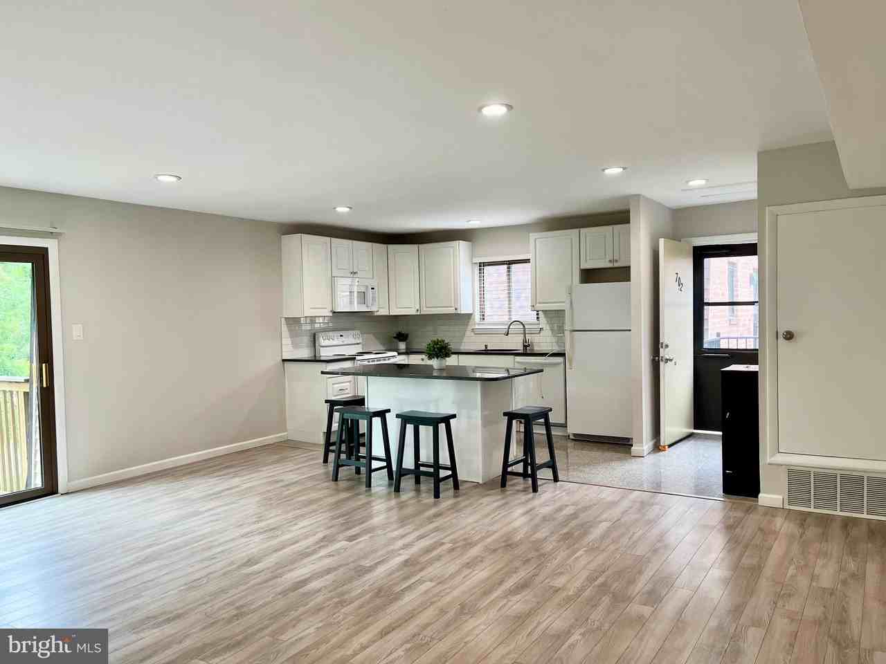 702 Meadow Woods Ln - Photo 6 of 20
