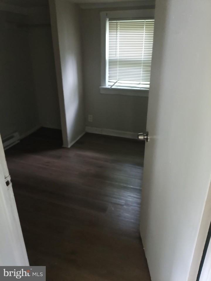 56 Olive St - Photo 5 of 9