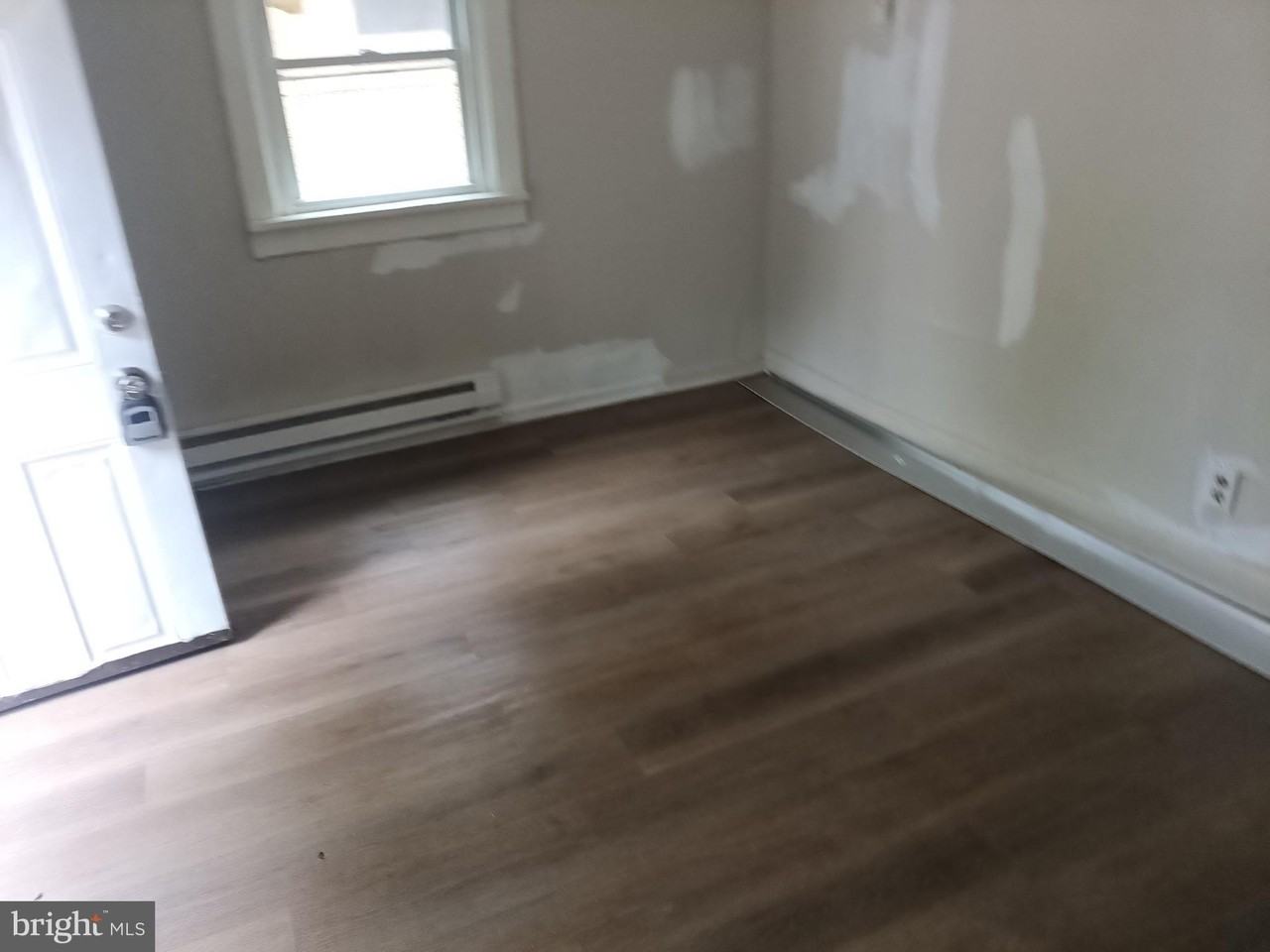 56 Olive St - Photo 7 of 9