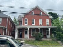 453 W Middle St - Photo 1 of 1