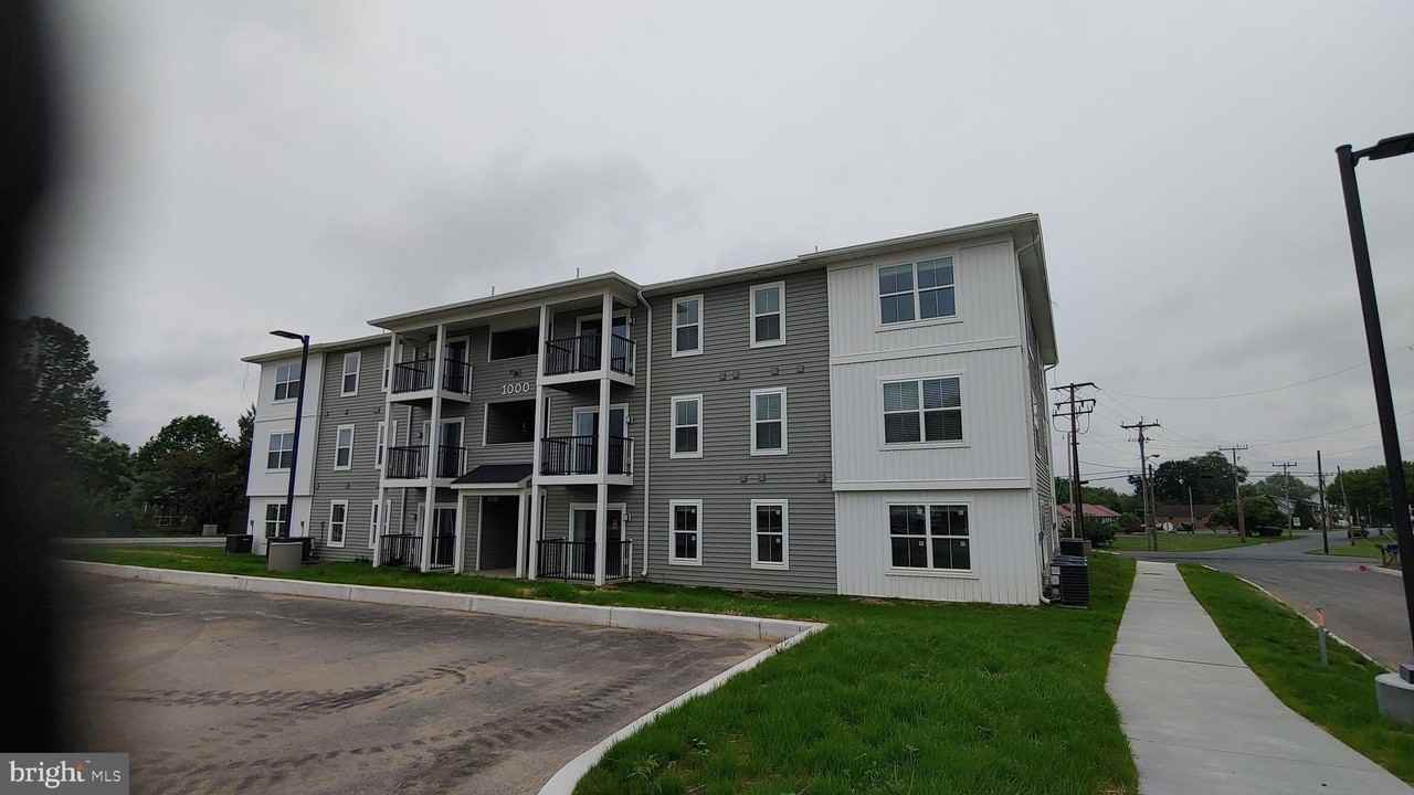 1000 COLBY Lane #1101-1304 - Photo 3 of 24