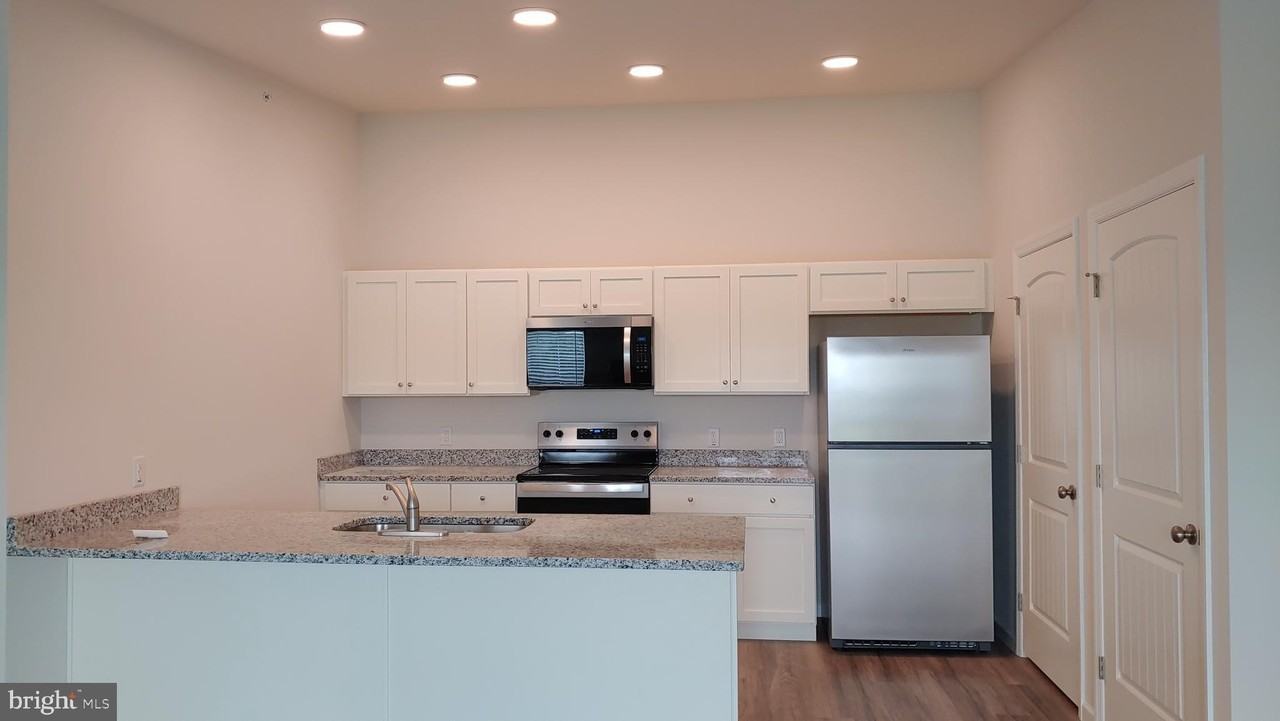1000 COLBY Lane #1101-1304 - Photo 7 of 24