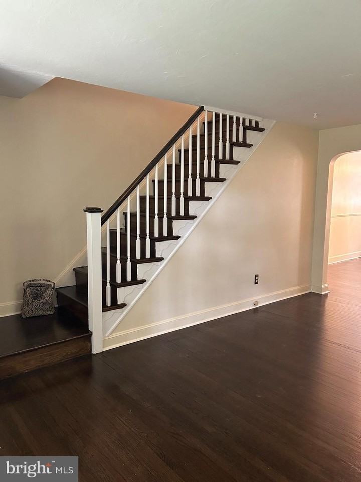 2 Winthrop Rd - Photo 6 of 11