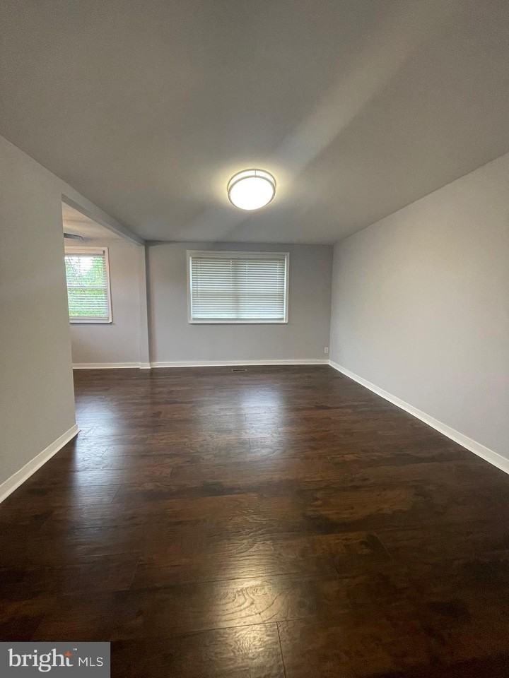 20 Greenhill Rd #B - Photo 4 of 22