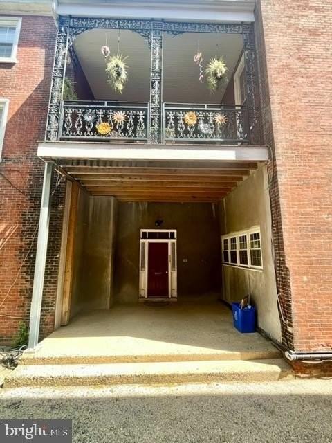 708 N Franklin St #FL3 - Photo 4 of 34