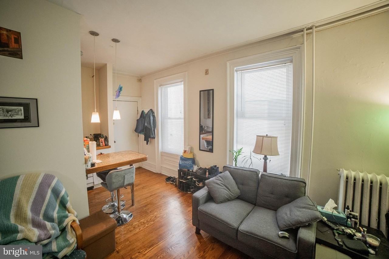 257 S 20th St #2R - Photo 5 of 12