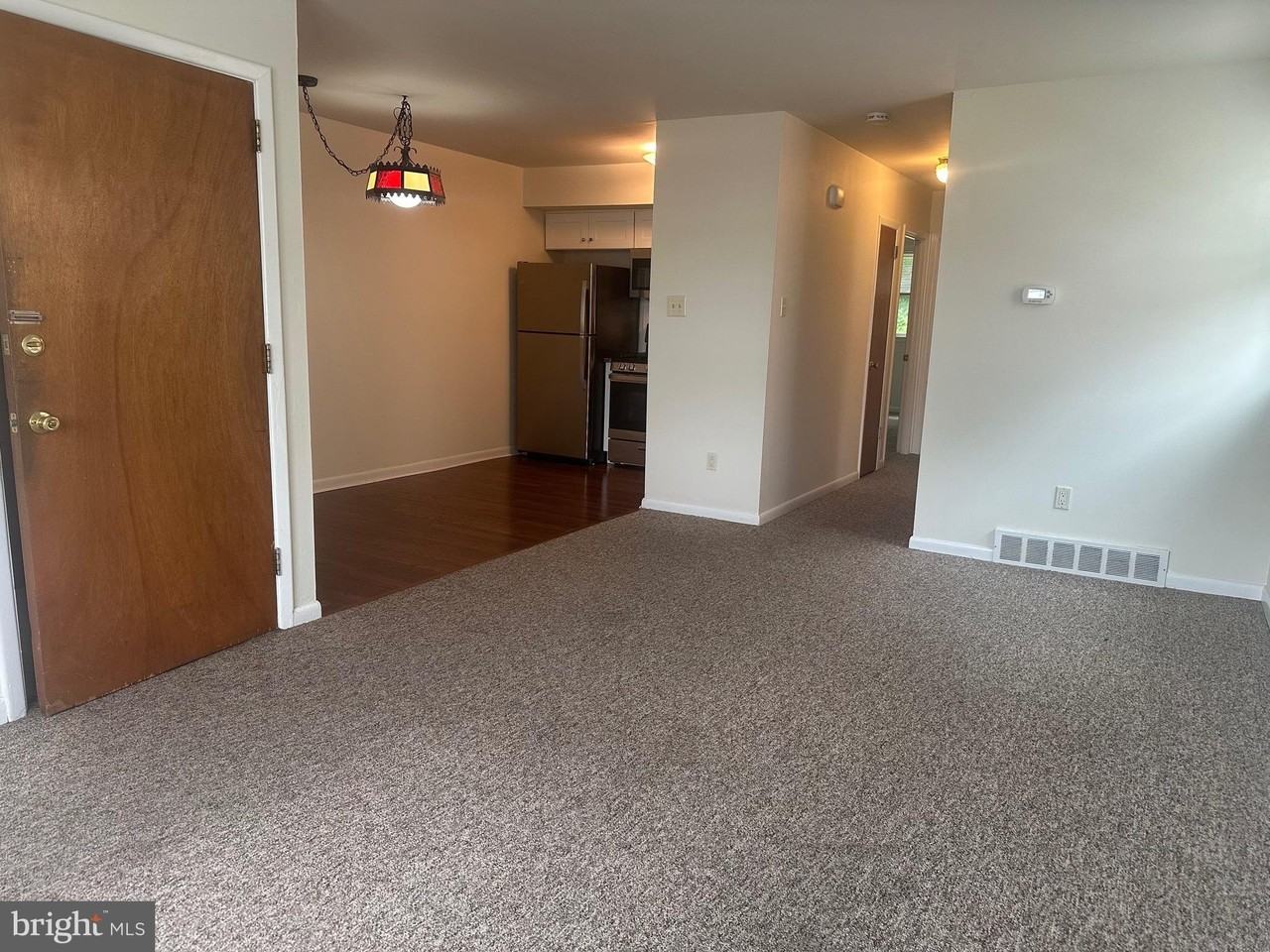 592 Livezey St #2ndFL - Photo 2 of 12