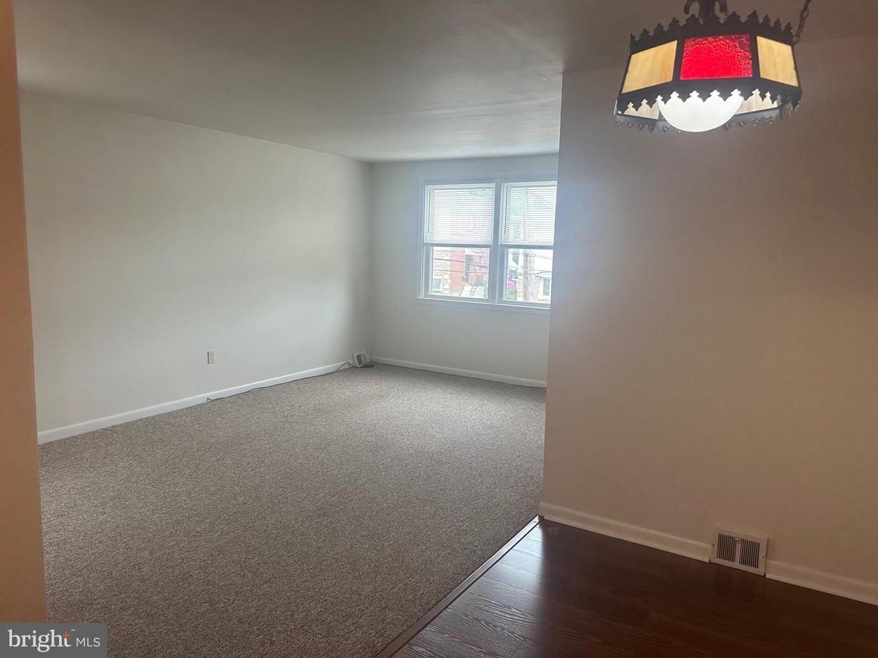 592 Livezey St #2ndFL - Photo 6 of 12