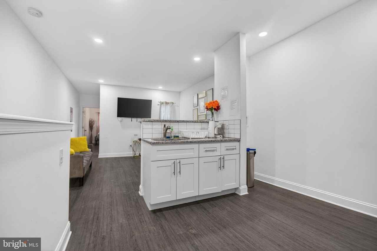 3138 W Allegheny Ave #B