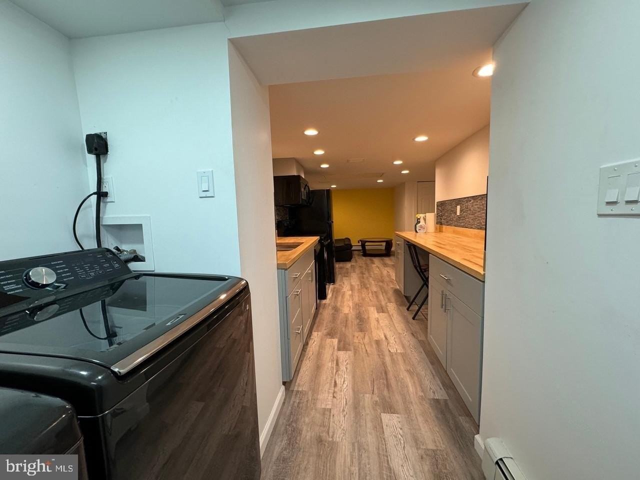 587 Peacock St - Photo 6 of 21