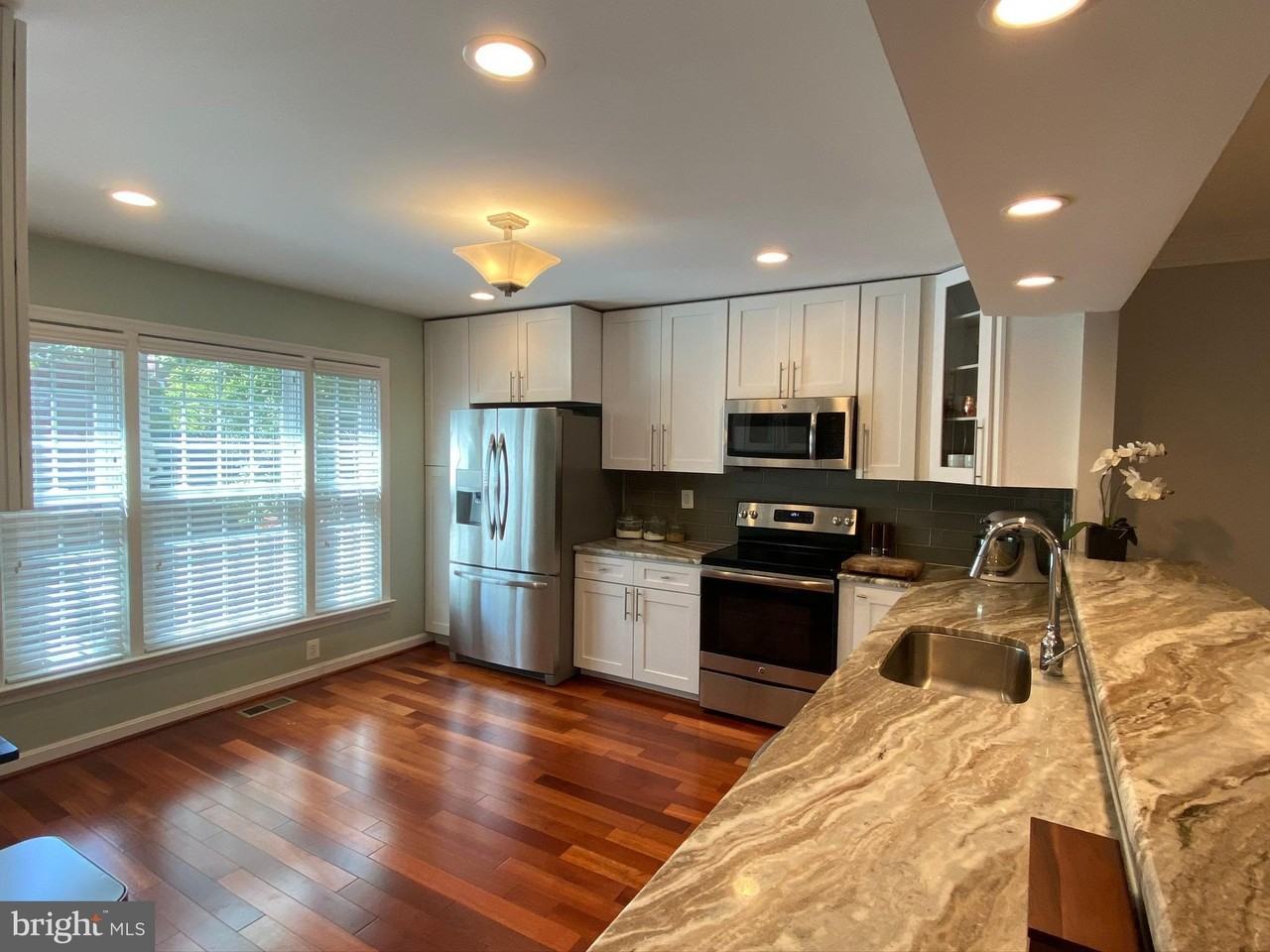 216 Gretna Green Ct - Photo 4 of 28