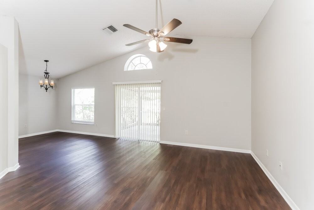 1846 Twisting Ln - Photo 3 of 16