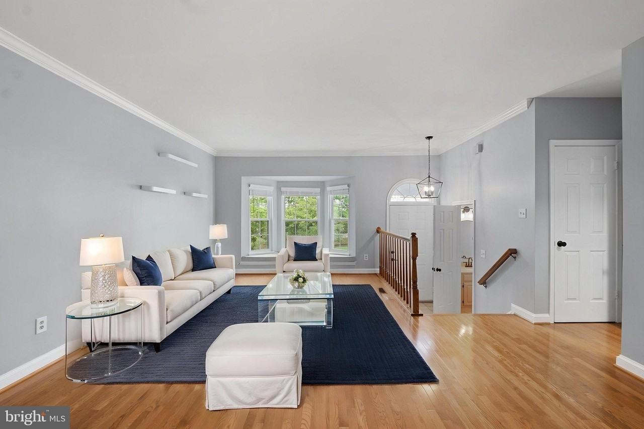 6804 Signature Cir - Photo 5 of 28