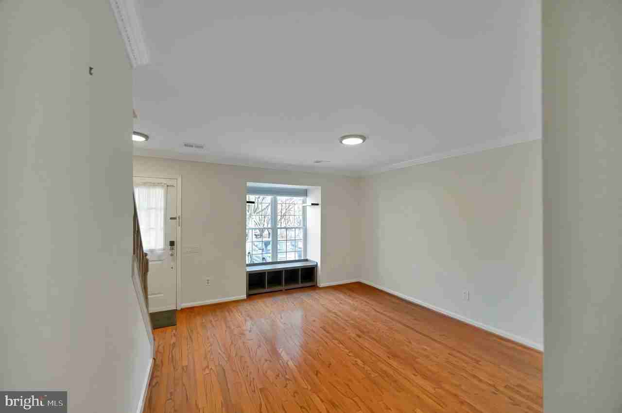 6650 Cypress Point Rd - Photo 3 of 26