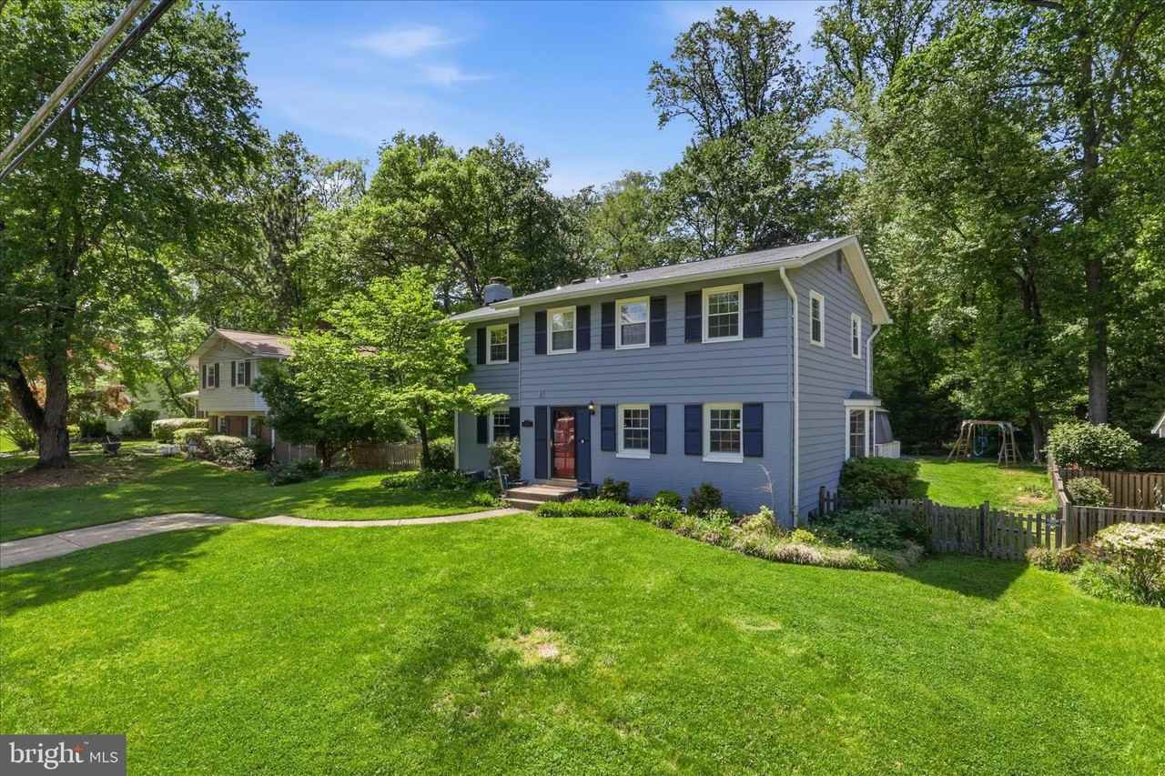 2432 Rockbridge St - Photo 3 of 42