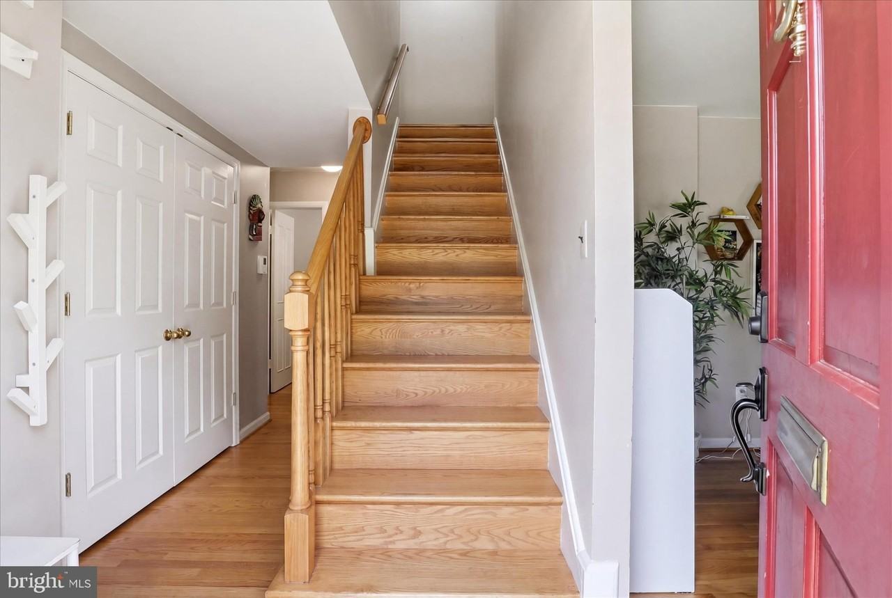2432 Rockbridge St - Photo 4 of 42