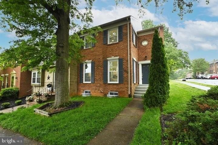 4702 Forestdale Dr - Photo 2 of 40