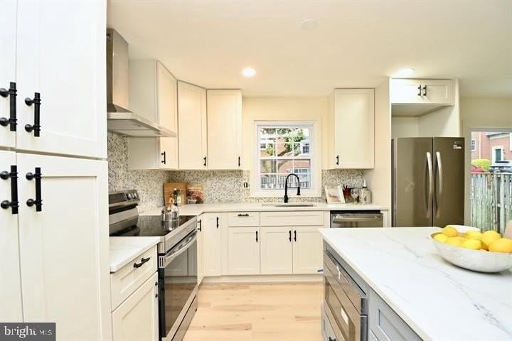 4702 Forestdale Dr - Photo 7 of 40