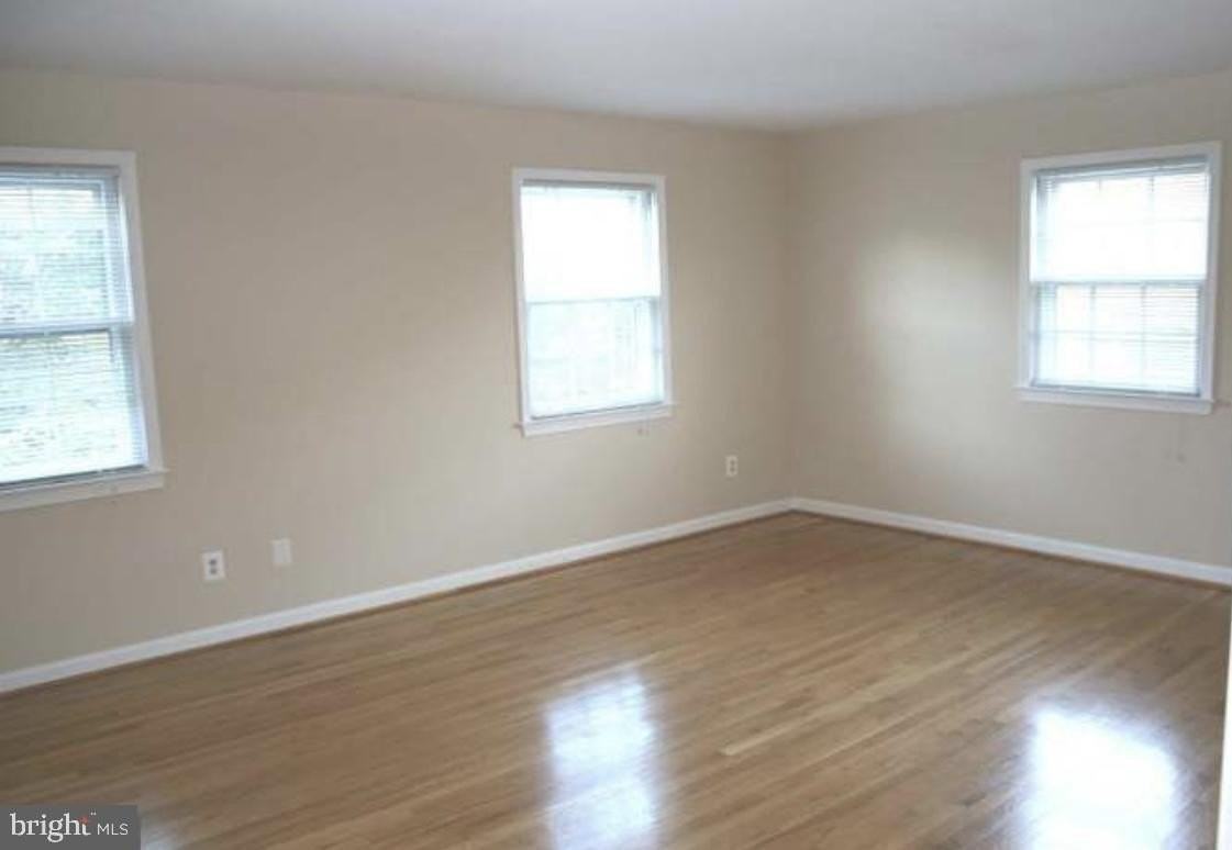 9209 Graceland Pl - Photo 5 of 14