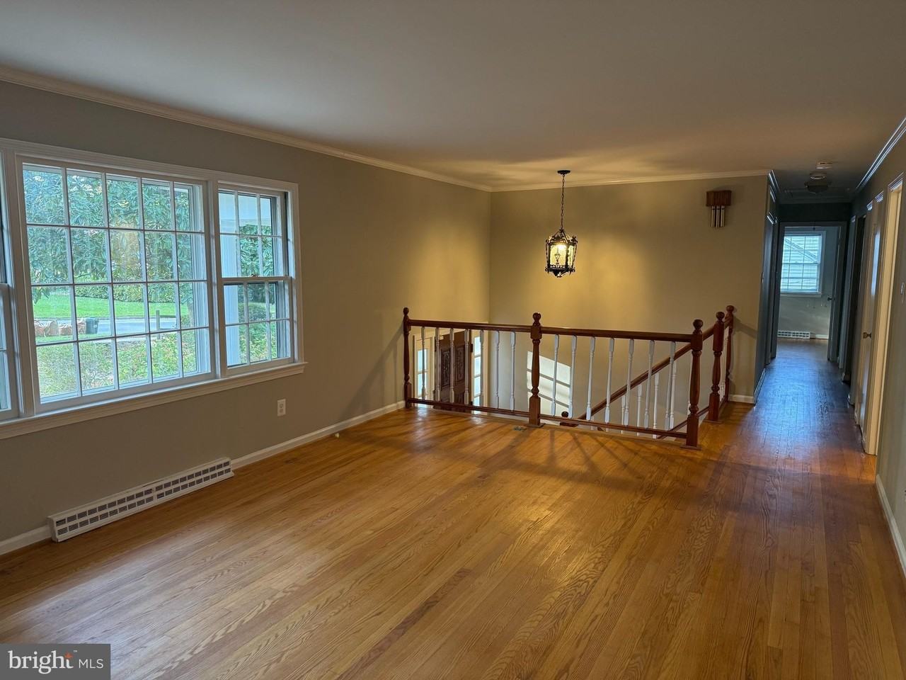 4005 King Arthur Rd - Photo 2 of 31