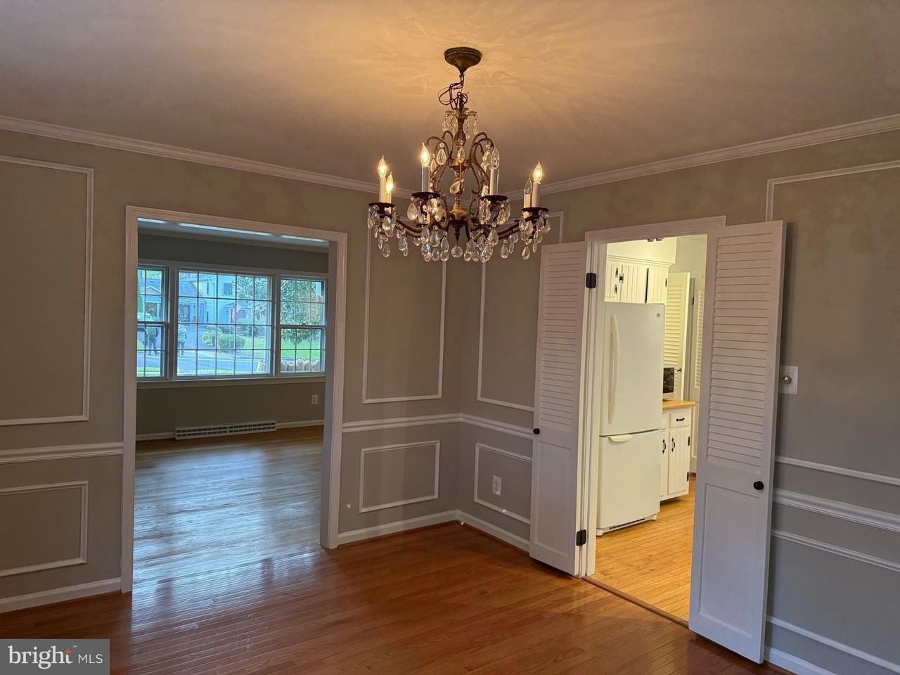 4005 King Arthur Rd - Photo 6 of 31