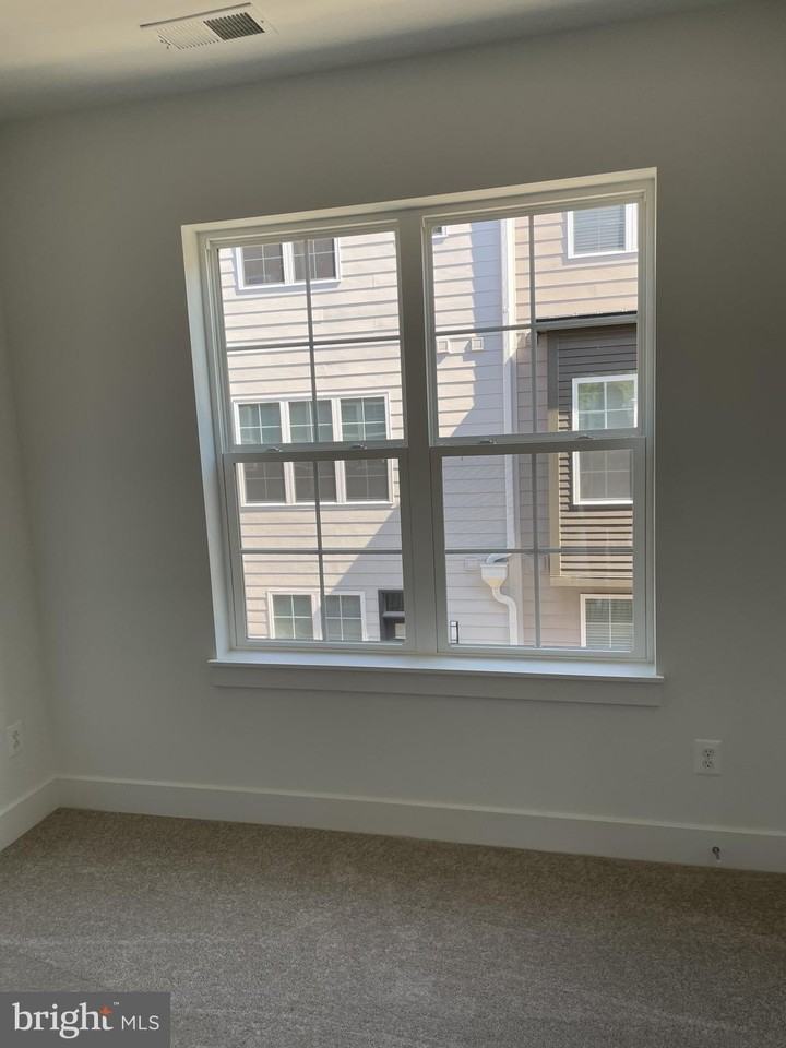 7372 Blade Dr - Photo 2 of 27