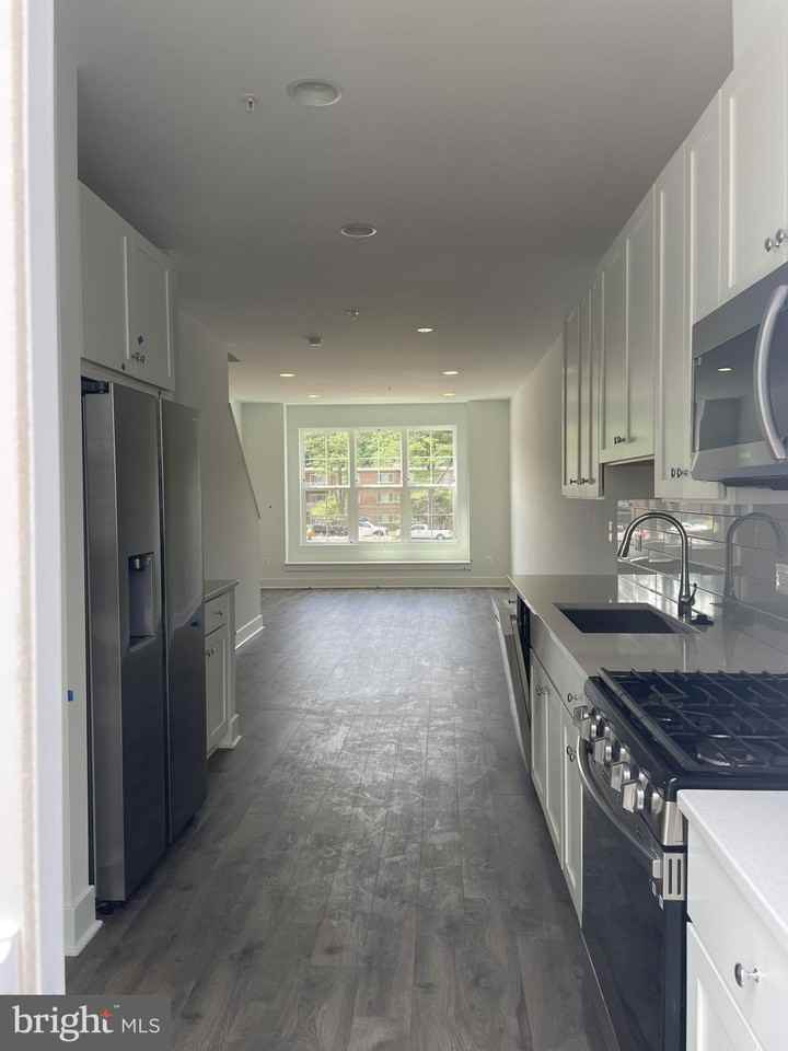 7372 Blade Dr - Photo 5 of 27