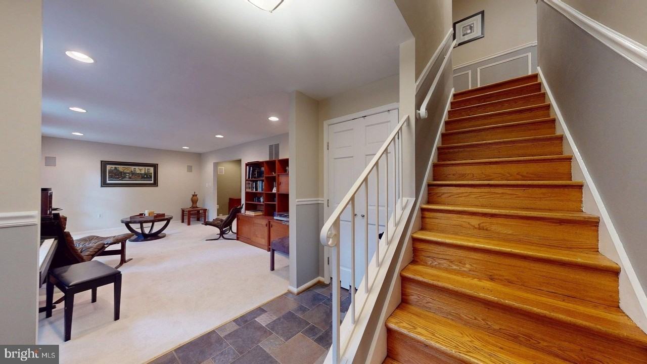 5803 Hall St - Photo 2 of 35