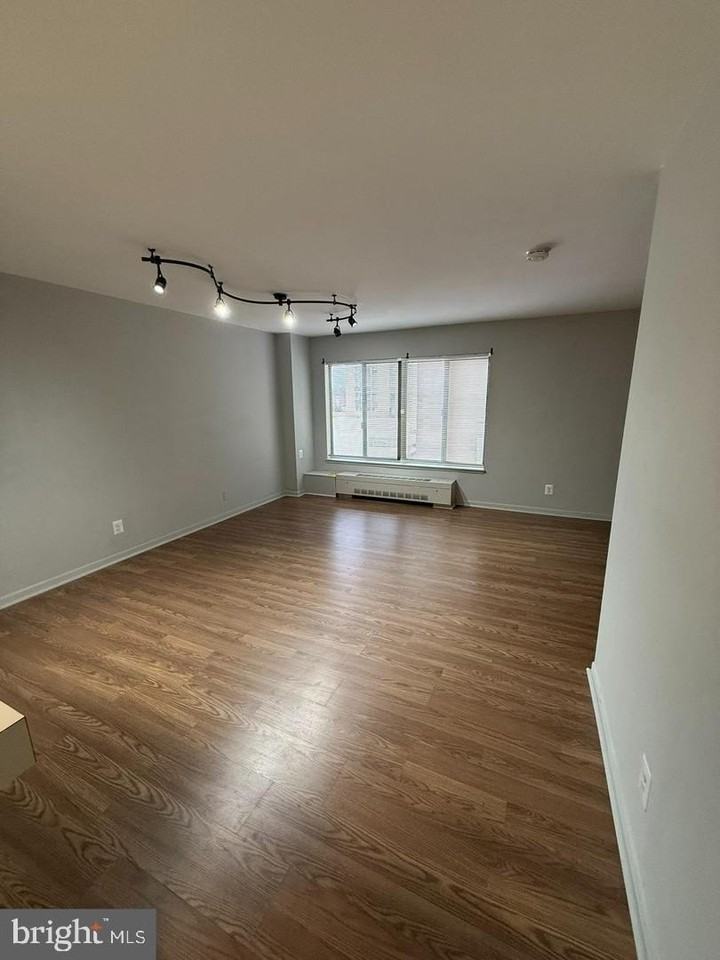 3100 S Manchester St #333 - Photo 3 of 16