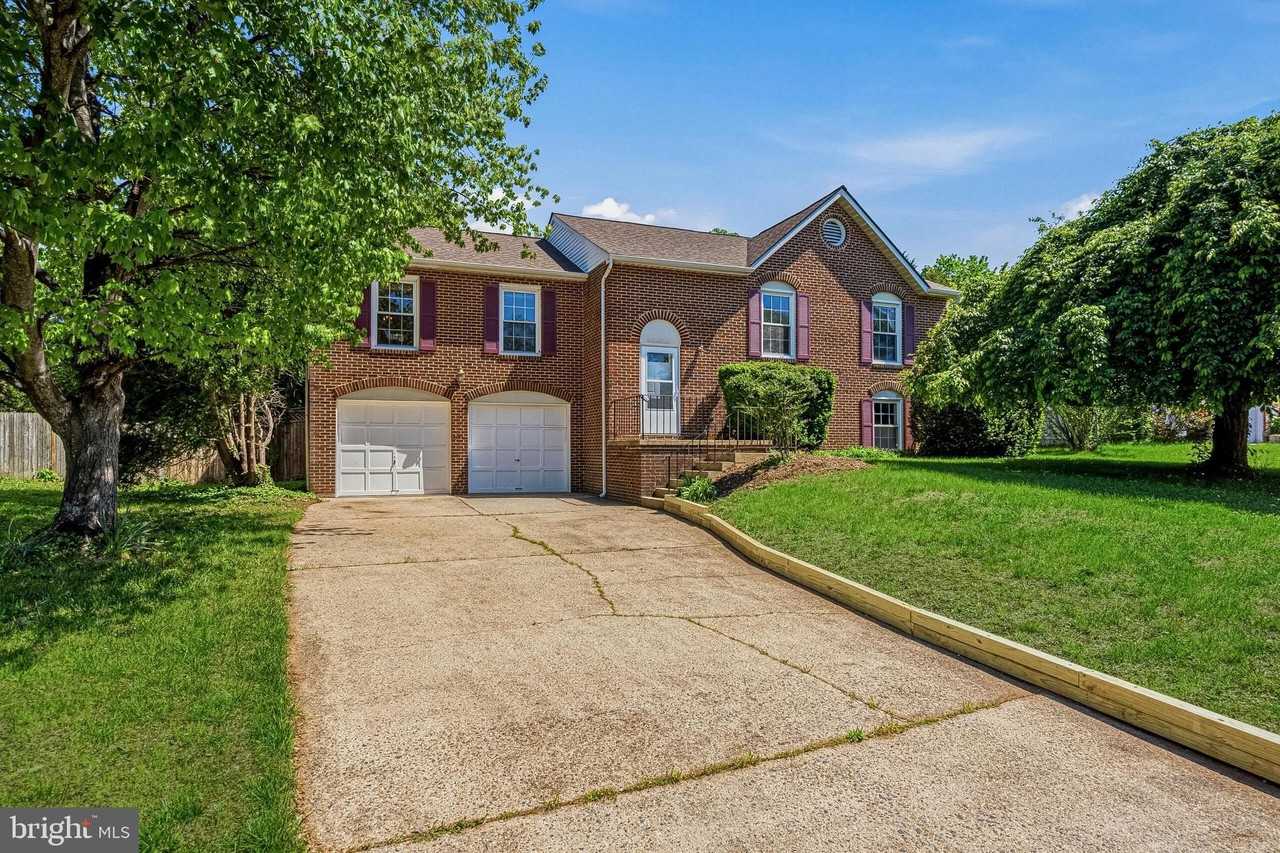 9729 Zimbro Ave - Photo 2 of 43