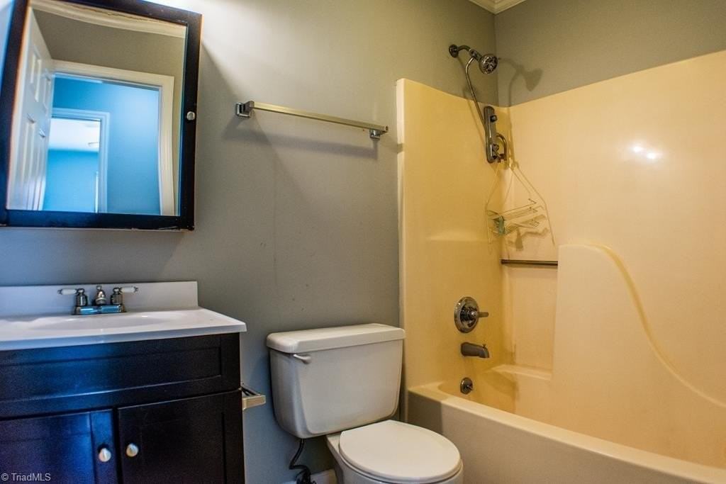 2179 Dave St - Photo 6 of 12