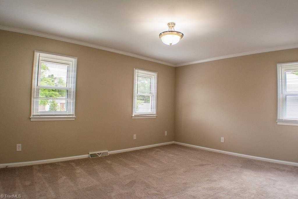 321 Oak Arbor Ln - Photo 6 of 9