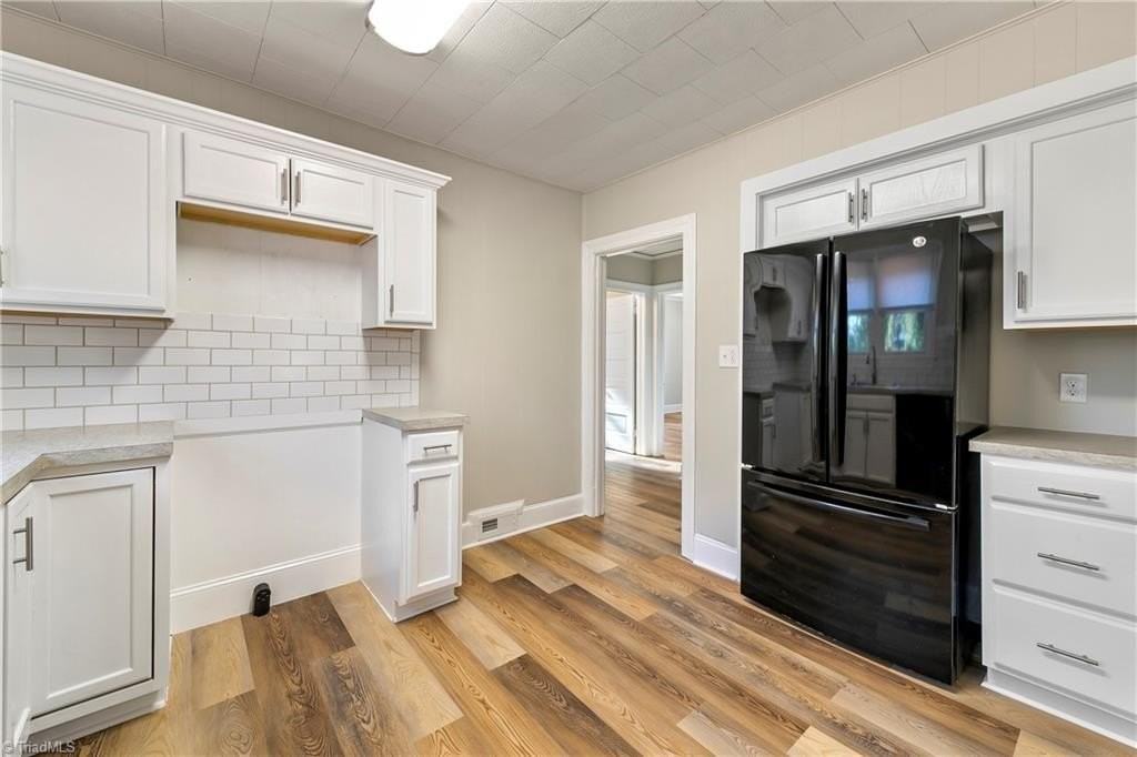 1015 Martin St - Photo 6 of 20